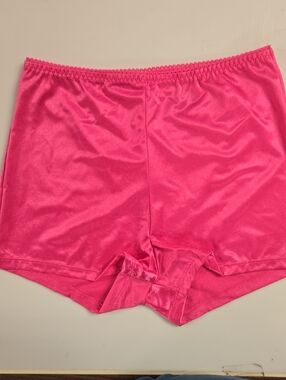 Vassarette Bright Pink  Boyshorts